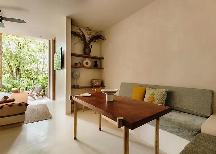Aflora Quartz Loft Club Access Apartment