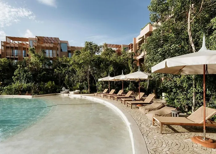 Aflora Quartz Loft Club Access Apartment